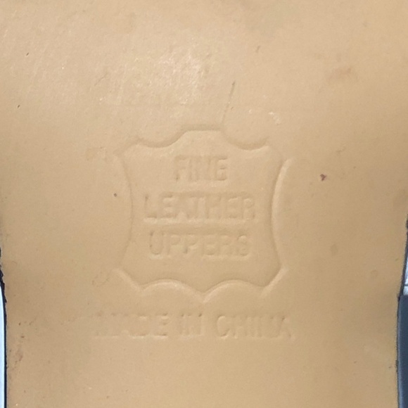 Ros Hommerson Pauly White Leather Round Toe Strappy Pumps Size 8.5M - Picture 16 of 16